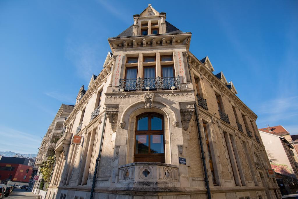Privilodges Chateau Perrin Grenoble Bagian luar foto