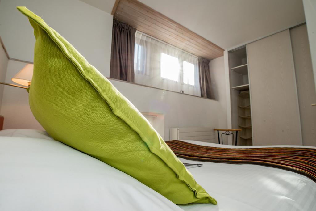 Privilodges Chateau Perrin Grenoble Bagian luar foto