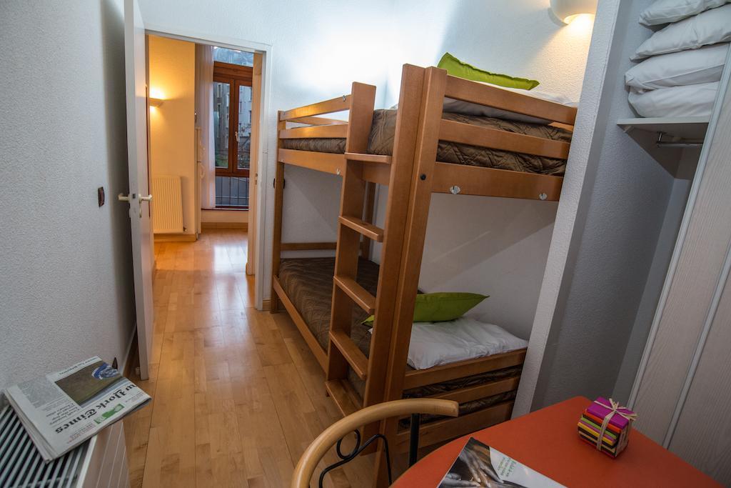 Privilodges Chateau Perrin Grenoble Bagian luar foto