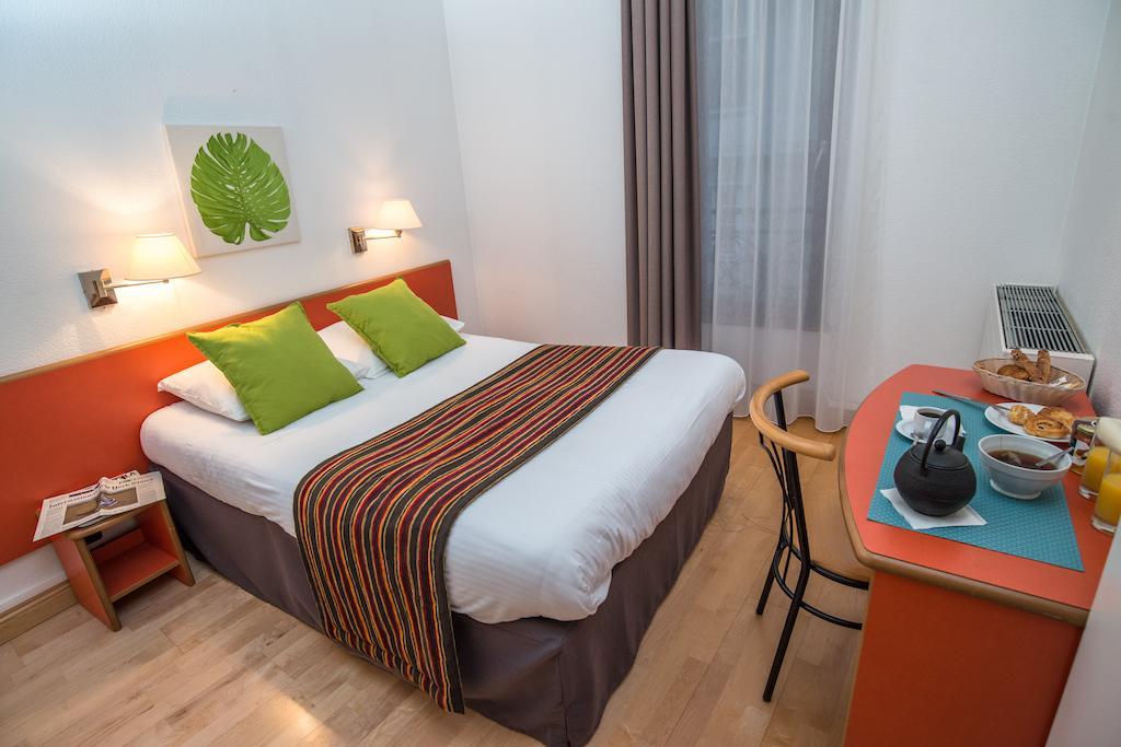 Privilodges Chateau Perrin Grenoble Bagian luar foto
