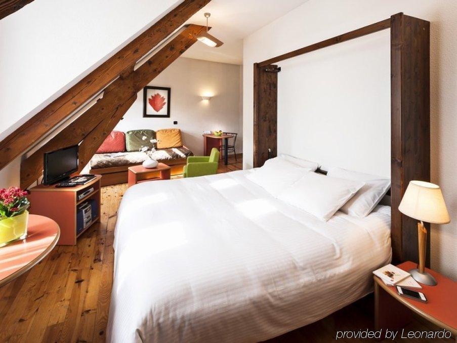 Privilodges Chateau Perrin Grenoble Ruang foto